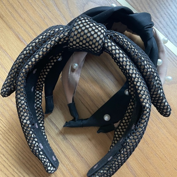 Lele Sadoughi Black and Gold Mesh Bow Headband - Picture 5 of 8